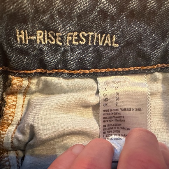 American Eagle Hi-Rise Festival Shorts - Picture 4 of 4